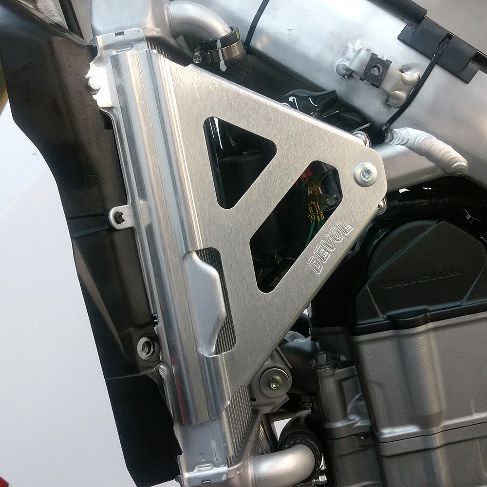 Radiator Race Braces
