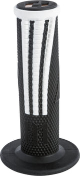 Emig2 Pro V2 Lock On Grip Black/White